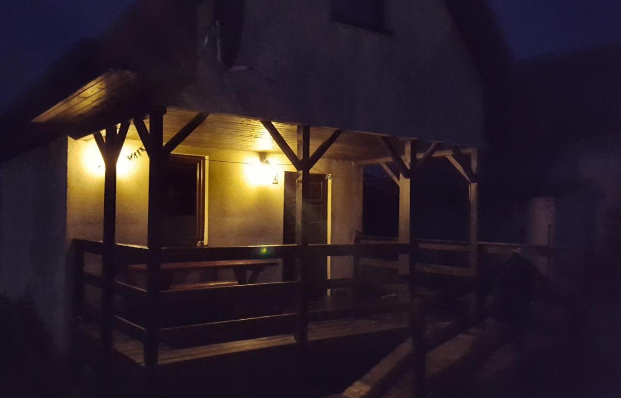Bungalo Ach To Tu Domki Jastrzębia Góra Exterior foto